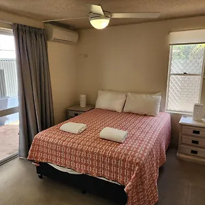 Aparthotel Capeview - Right On Kings Beach ***